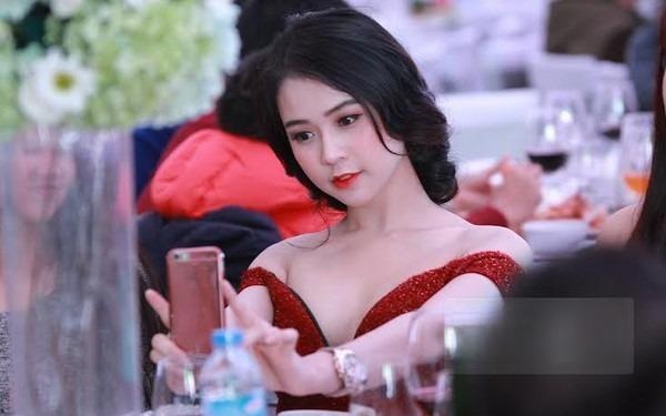 Choáng ngợp đám cưới xa hoa 10 năm trước của mỹ nhân tuyên bố rút khỏi showbiz, cuộc sống hôn nhân hiện tại gây chú ý- Ảnh 9.