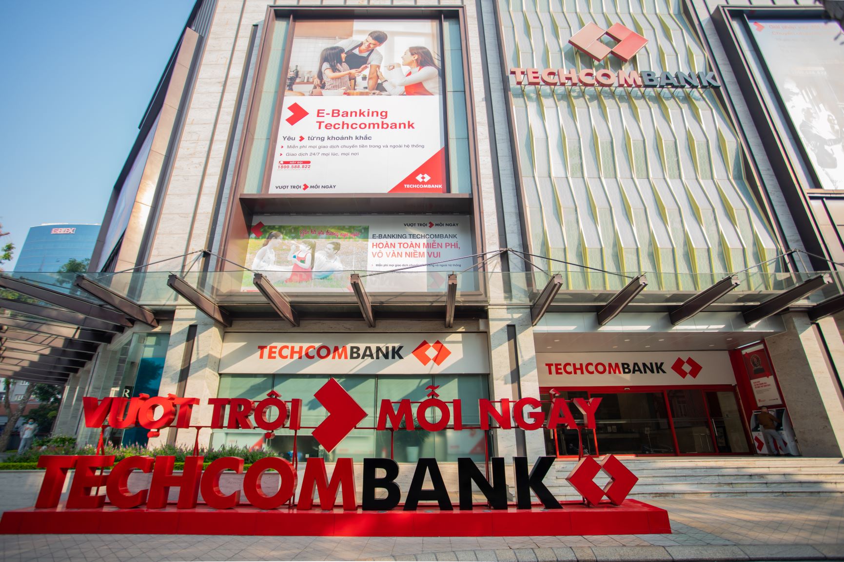 Vốn điều lệ Techcombank vượt Vietcombank, VietinBank và BIDV- Ảnh 1.