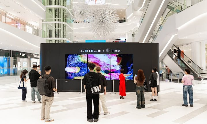 LG mở triển lãm nghệ thuật và công nghệ, trình diễn TV OLED không dây đầu tiên ở Việt Nam- Ảnh 1.
