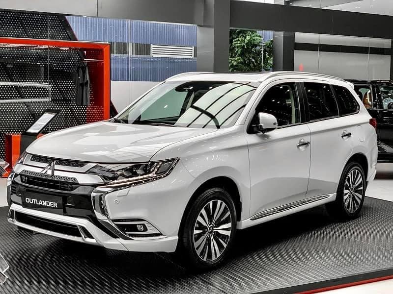 Đại lý xả kho lô Mitsubishi Outlander 2023 cuối cùng: Giảm tới 140 triệu đồng nhưng chỉ áp dụng cho phiên bản này- Ảnh 1.