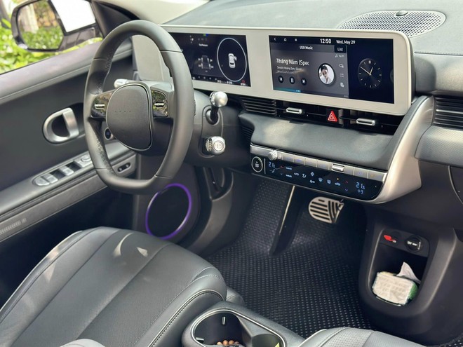 Rao bán Hyundai Ioniq 5 chạy 8.000 km giá 1,28 tỷ đồng, dân buôn xe cũ nhận định: Hợp với người thích trải nghiệm, hoặc có vài xe ở nhà- Ảnh 8.