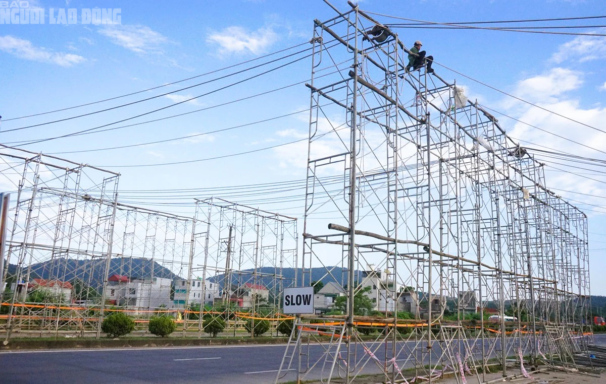 Người lao động đẫm mồ hôi trên công trường đường dây 500 kV- Ảnh 6.