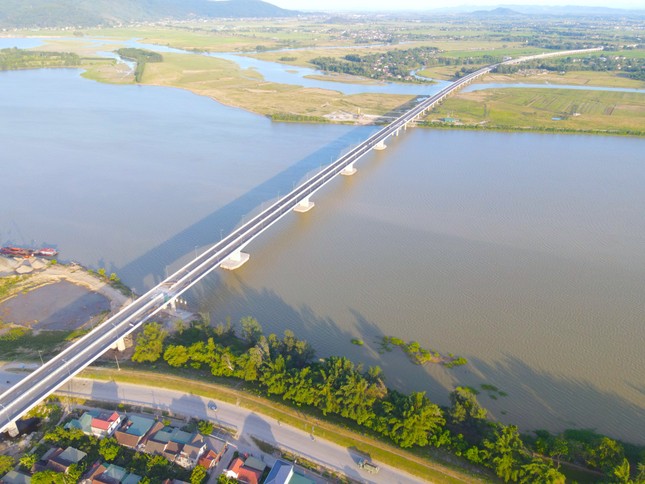 Thông xe toàn tuyến cao tốc Diễn Châu - Bãi Vọt, từ Hà Nội về Hà Tĩnh còn 3,5 tiếng- Ảnh 10.