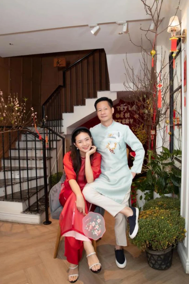 Á hậu Việt lấy chồng đại gia từng có 3 đời vợ rồi rút lui khỏi showbiz: Giờ toàn ở nhà biệt thự, hiếm có căn nào dưới 20 tỷ đồng- Ảnh 4.