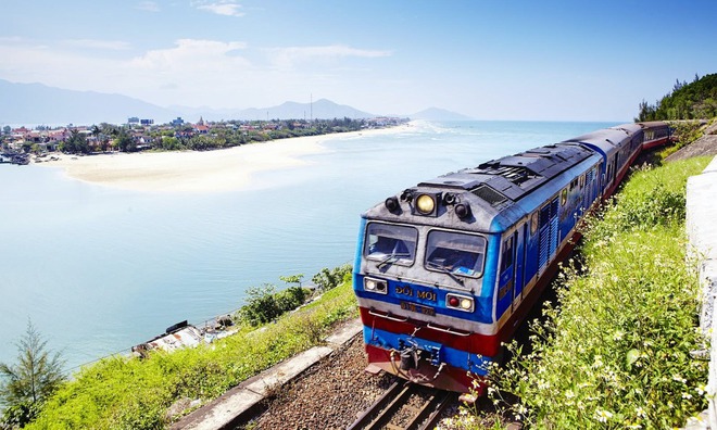 Chuyến tàu dài nhất Việt Nam được chuyên trang quốc tế ca ngợi, du khách nhận xét: 