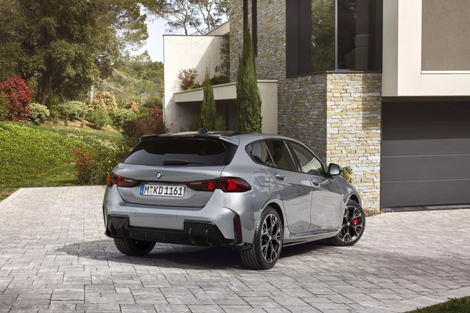 BMW 1-Series 2025 ra mắt: Thay đổi nhẹ nhàng, nội thất xịn không kém nhóm trên, giá dự kiến hút khách ở cả phân khúc xe sang lẫn phổ thông- Ảnh 12.