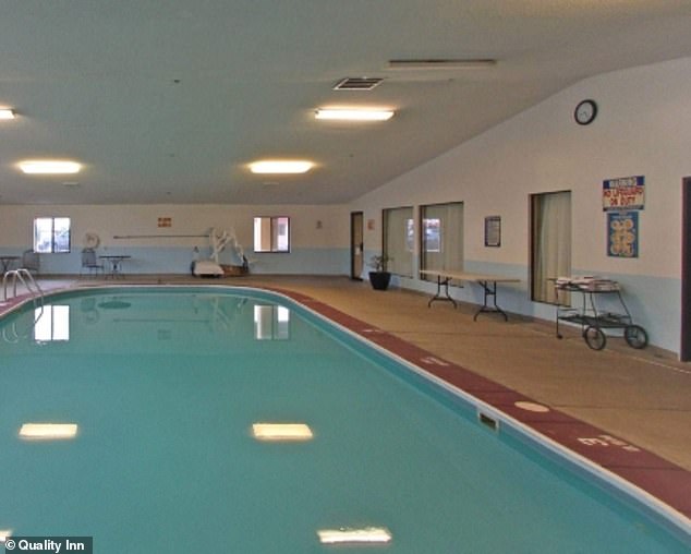 2 bé gái đuối nước trong bể bơi không có nhân viên cứu hộ: Chị gái 11 tuổi qua đời thương tâm khi cố gắng cứu em- Ảnh 1. 2 bé gái đuối nước trong bể bơi không có nhân viên cứu hộ: Chị gái 11 tuổi qua đời thương tâm khi cố gắng cứu em- Ảnh 1.