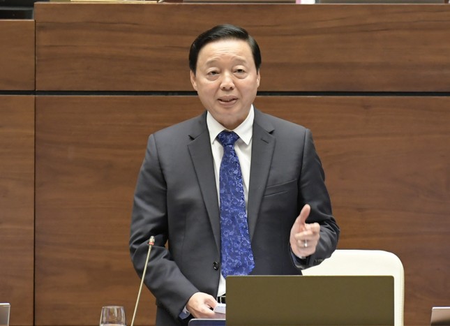 Phó Thủ tướng Trần Hồng Hà: Giá vàng SJC đã giảm sau nhiều biện pháp- Ảnh 1.