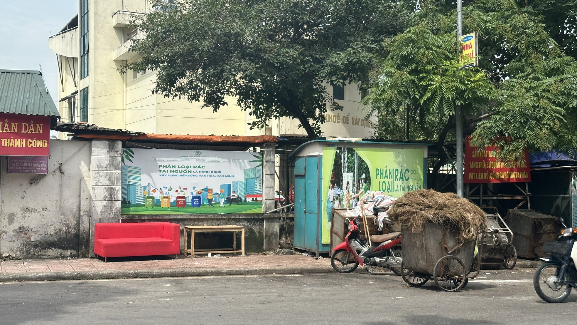 Cận cảnh loạt khu thí điểm gom rác thải cồng kềnh tại Thủ đô- Ảnh 5.