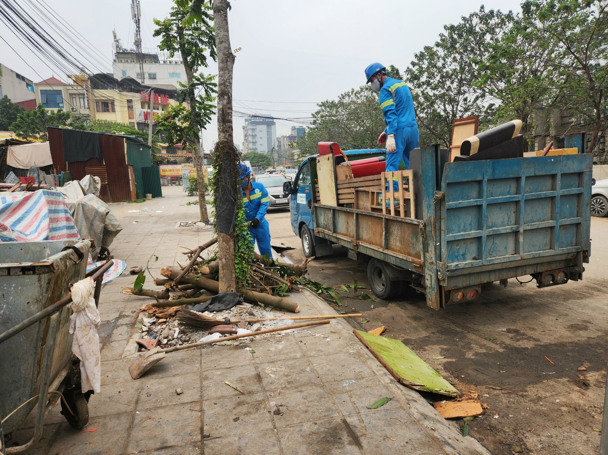 Cận cảnh loạt khu thí điểm gom rác thải cồng kềnh tại Thủ đô- Ảnh 14.