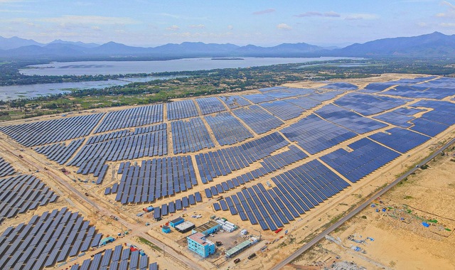Công ty sở hữu nhà máy điện mặt trời lớn nhất miền Trung tham vọng niêm yết cổ phiếu trên Nasdaq, chung sàn với VinFast- Ảnh 2.