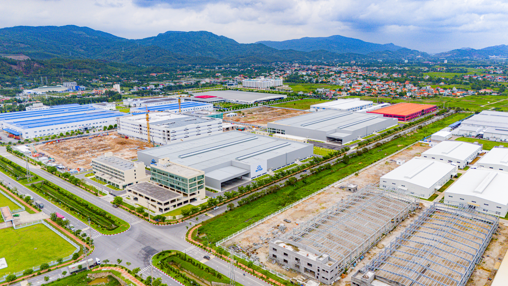 Thị xã là hạt nhân tăng trưởng mới của Quảng Ninh, được đầu tư chỉ sau Hạ Long, có khu kinh tế thu hút tỷ USD, sắp lên thành phố- Ảnh 4.
