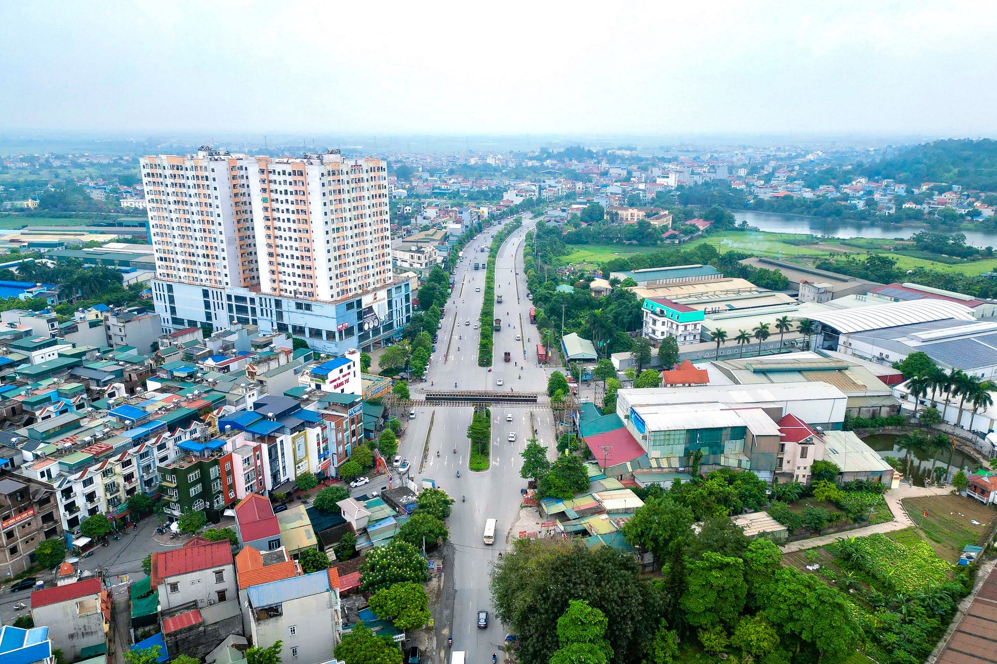 Hiện trạng tuyến đường được đầu tư hơn 8.100 tỉ đồng sau hơn 1 năm thi công- Ảnh 1.