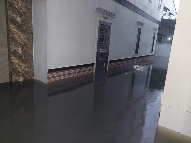 Choáng với hình ảnh ngập nặng nề nhiều khu vực ở Quảng Ninh, Hải Phòng sau mưa lớn- Ảnh 13.