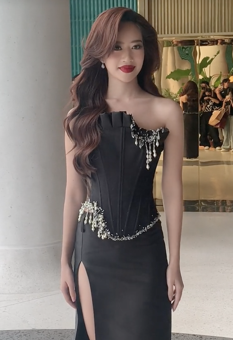 Cô gái livestream bán quần áo bất ngờ dự thi Miss Universe Vietnam 2024, nhan sắc 