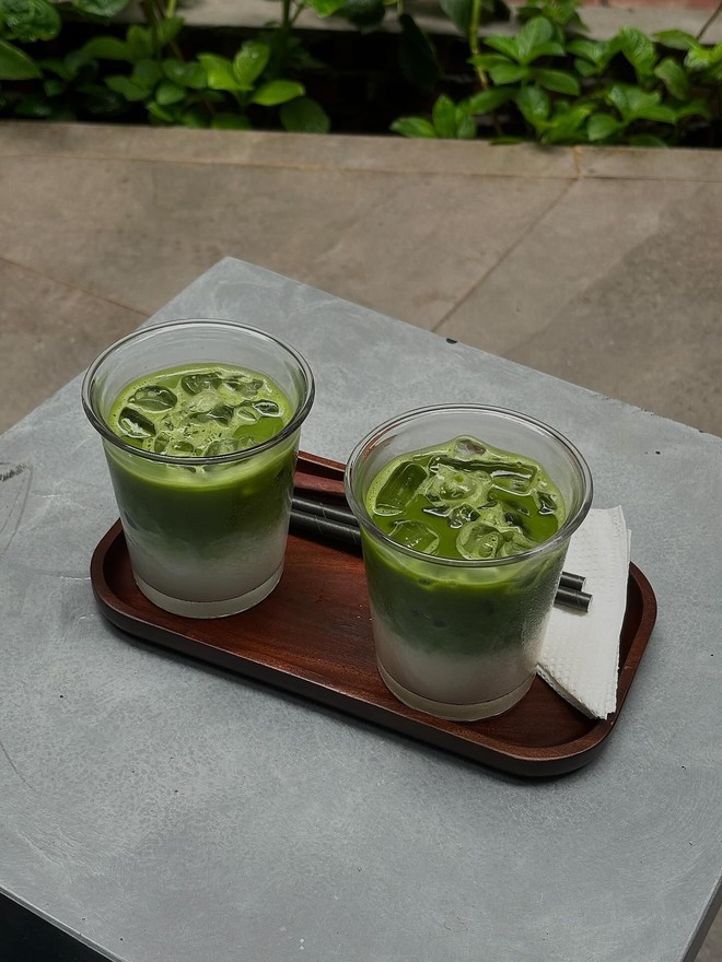 4 tọa độ cà phê có món matcha làm điêu đứng giới trẻ Hà Thành: Nơi vỏn vẹn vài chỗ ngồi, nơi đắt xắt ra miếng- Ảnh 31.