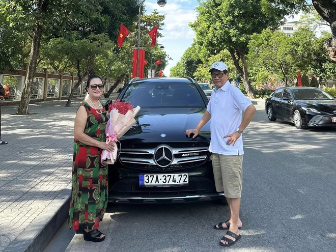 70 tuổi lái Mercedes-Benz GLC 300 gần 100.000km khắp Việt Nam, chủ xe chia sẻ: Hoàn thành ước mơ đưa vợ cả đi từ Hà Giang đến Cà Mau bằng vợ hai- Ảnh 13.