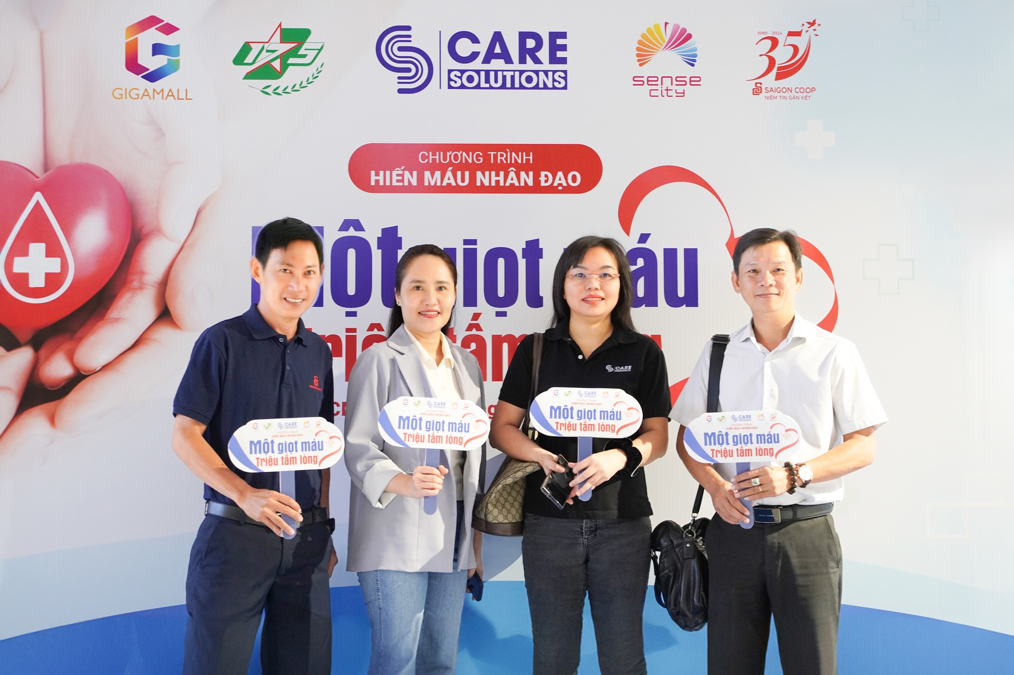 Care Solutions và TTTM Sense City Phạm Văn Đồng tổ chức ngày hội hiến máu- Ảnh 2.