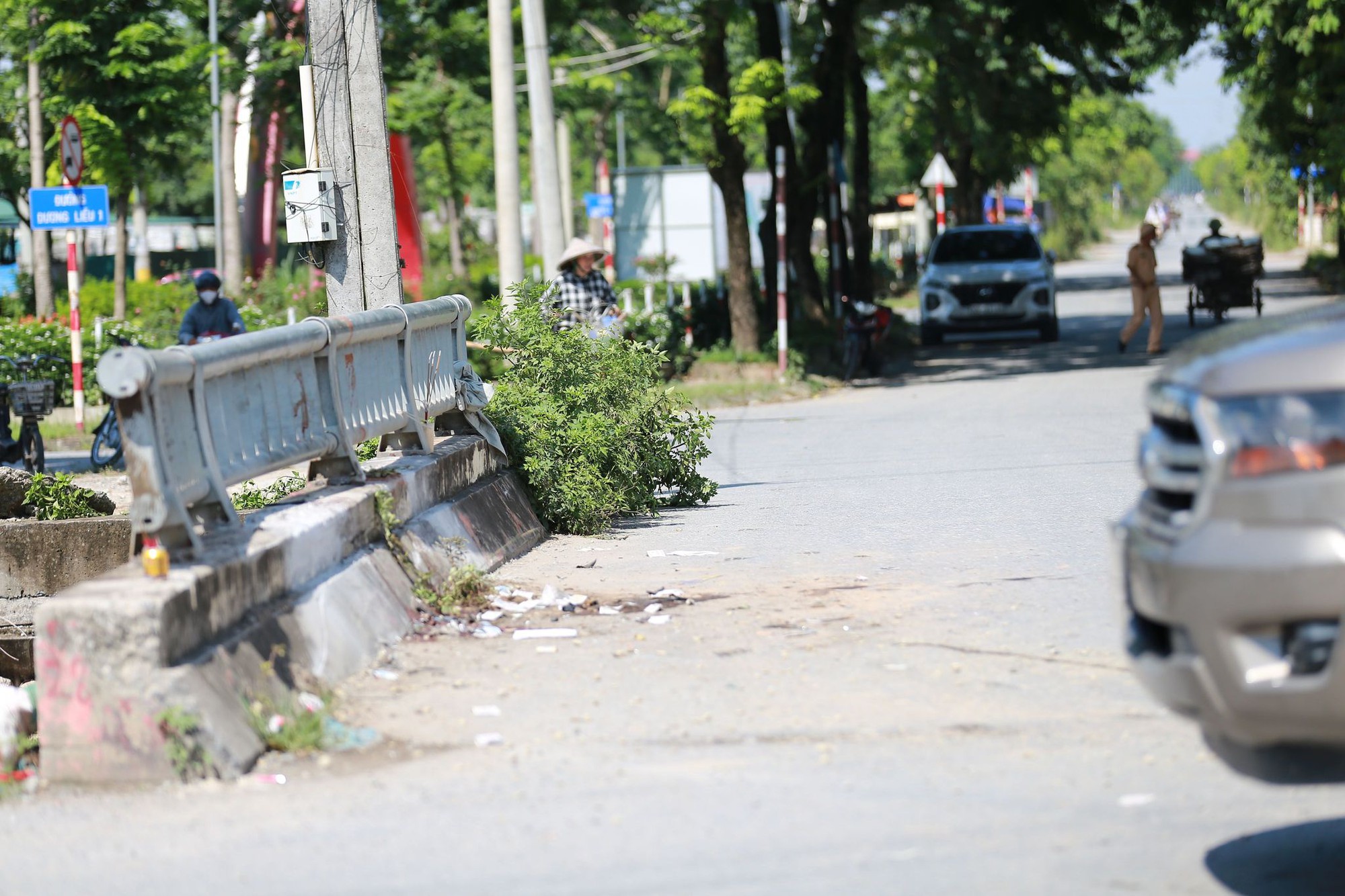 Hà Nội: Nhân chứng xót xa kể lại khoảnh khắc va chạm liên hoàn khiến 3 người tử vong ở Hoài Đức- Ảnh 1.