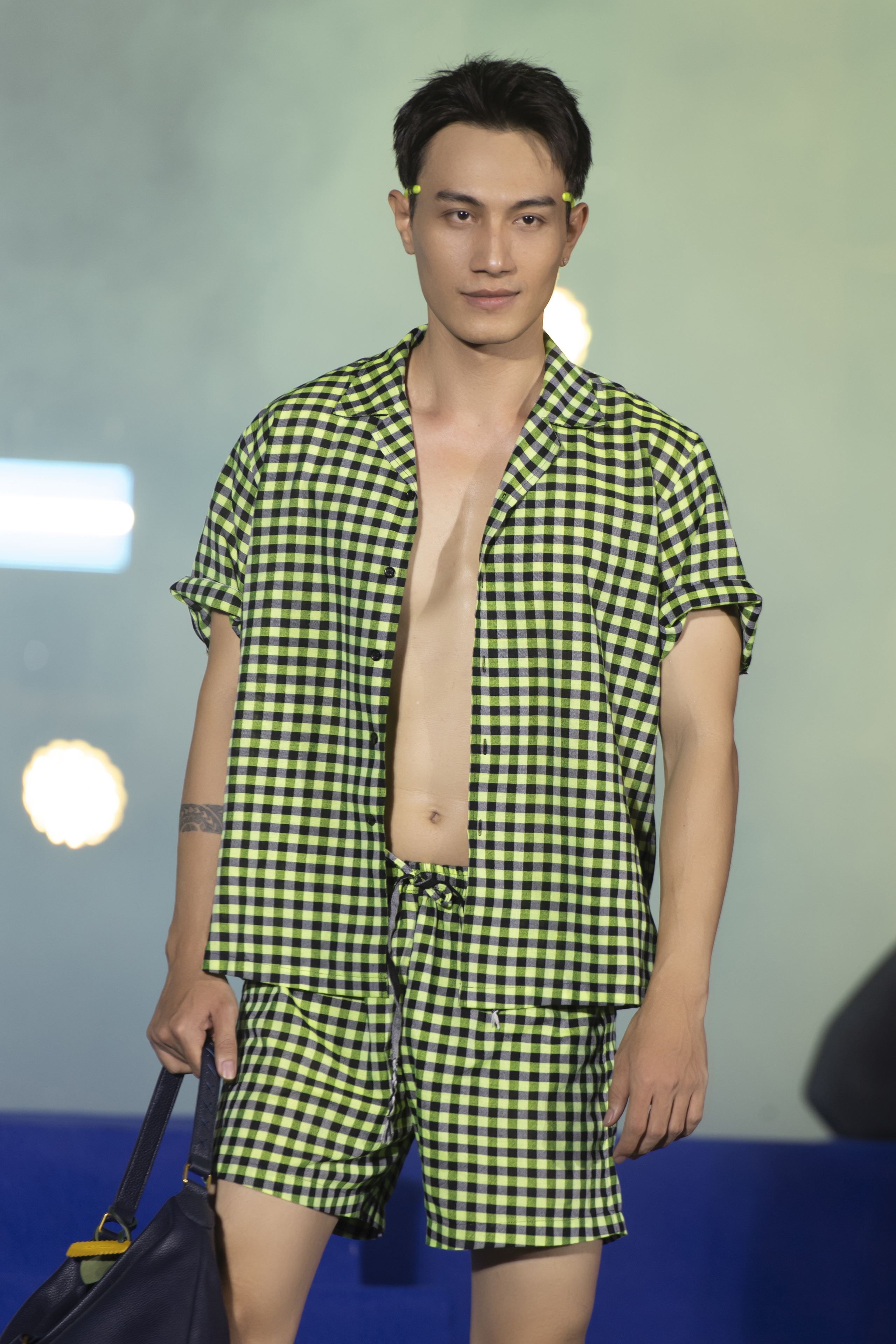 Mister Vietnam Fashion Show: Hàng loạt thí sinh đang dự thi nhưng đã nhận được lời mời tham gia trình diễn show quốc tế- Ảnh 4.