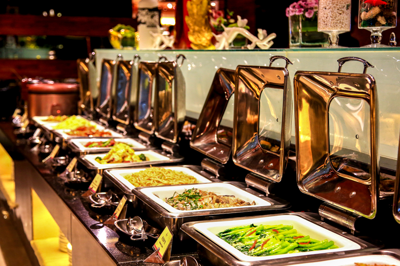 3 vị khách ăn chung nhau suất buffet 120 nghìn: Bị nhắc nhở không sửa sai còn trách ngược nhà hàng- Ảnh 1.