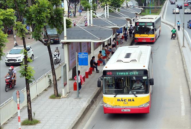 Xe buýt cần 'đột phá' khi tăng giá vé- Ảnh 1.