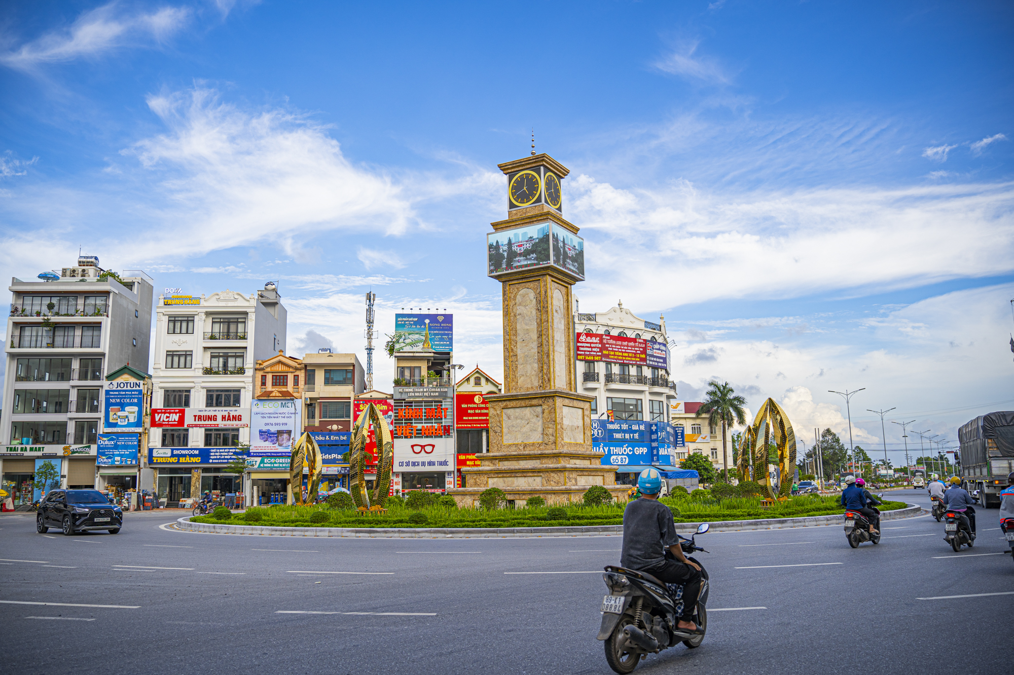 Huyện sát vách Hà Nội quy tụ hàng loạt khu đô thị tỷ USD, dự báo dân số tăng hơn 600.000 người sau 6 năm nữa- Ảnh 2.