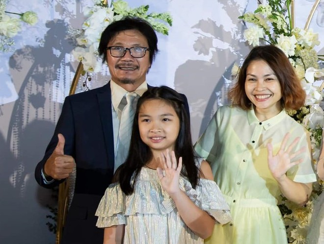 Loạt nghệ sĩ Việt cưới vợ ở tuổi U50, U60, U70 nhưng cô nào cũng xinh xắn, hôn nhân viên mãn- Ảnh 10.