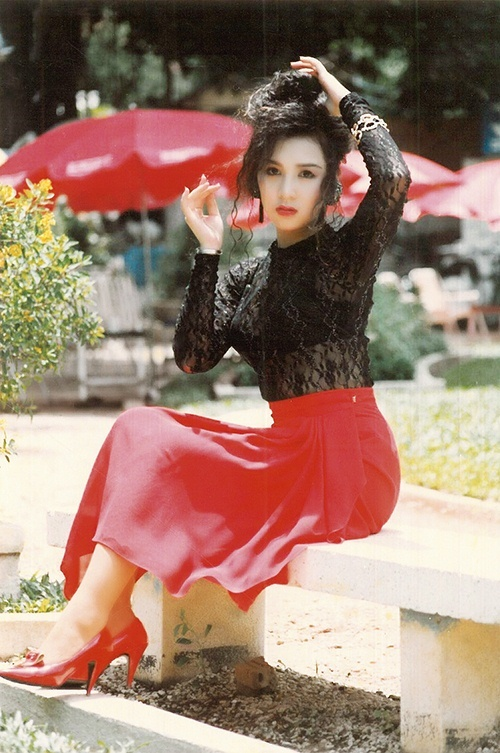 Mỹ nhân màn ảnh Việt thập niên 90, bạn diễn cùng Thương Tín trong 'Tình khúc 68” sống ra sao sau nhiều năm vắng bóng: Tuổi 60 xinh đẹp, đài các, làm mẹ đơn thân của 3 con- Ảnh 3.