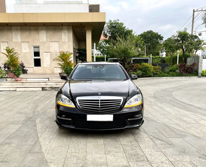 14 năm chạy 123.000km, Mercedes-Benz S 63 từ 12 tỉ nay rao 799 triệu đồng, ngang Mazda6 'đập hộp'- Ảnh 2.