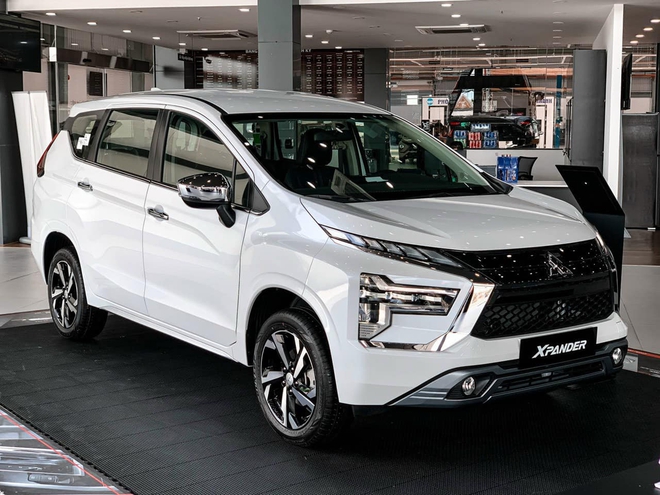 Mitsubishi Xpander AT Premium giá chỉ còn 578 triệu tại đại lý, bản cao nhất còn rẻ hơn Suzuki XL7 tiêu chuẩn- Ảnh 2.