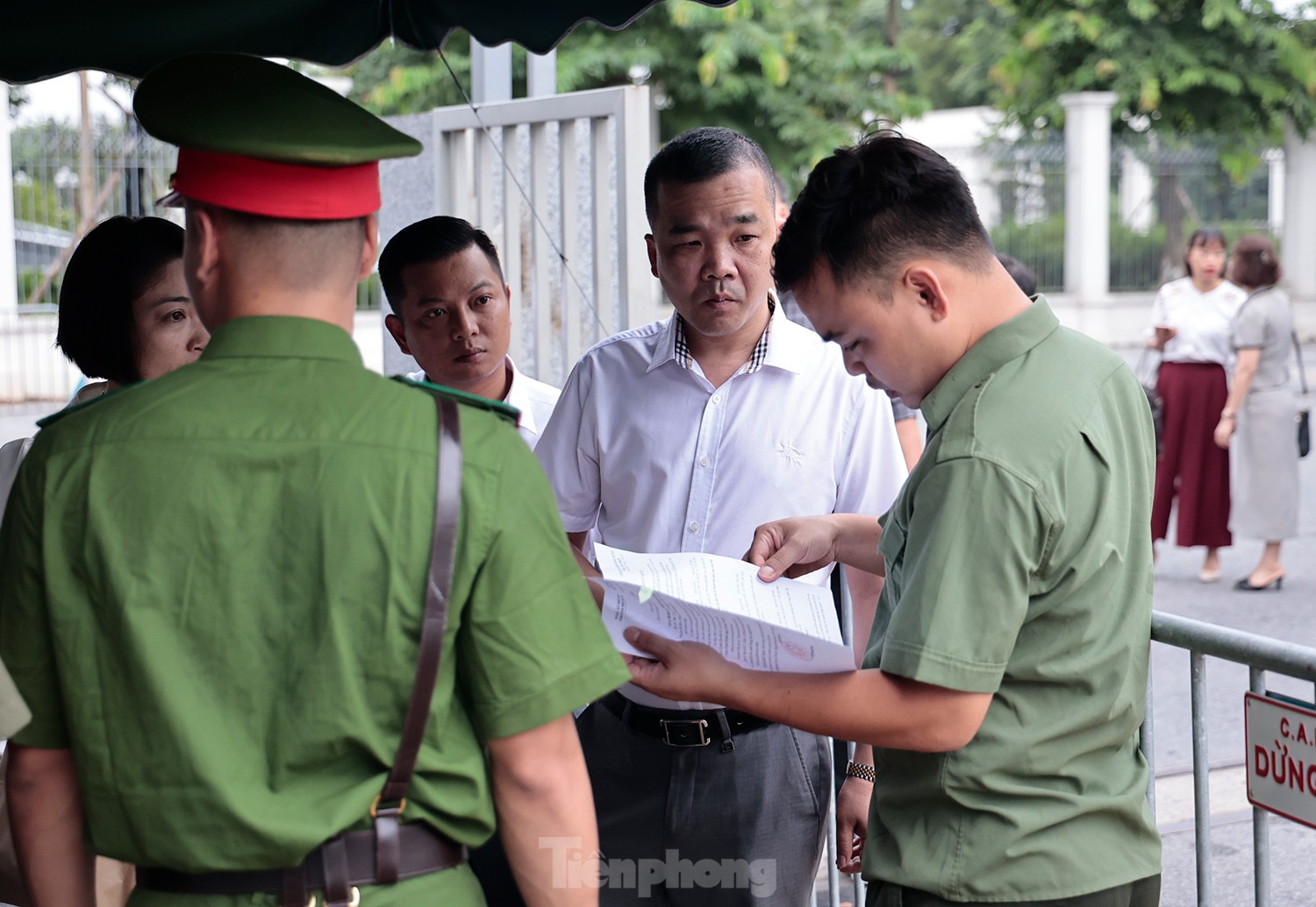 Hai em gái và thuộc hạ thân tín của cựu Chủ tịch FLC Trịnh Văn Quyết tại tòa- Ảnh 1.