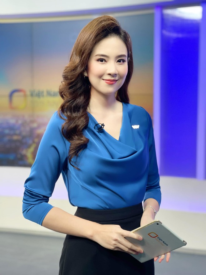 Nữ MC đẹp nhất VTV, 17 năm sống với chồng thiếu gia không kết hôn, cuộc sống sau chia tay ra sao?- Ảnh 3.