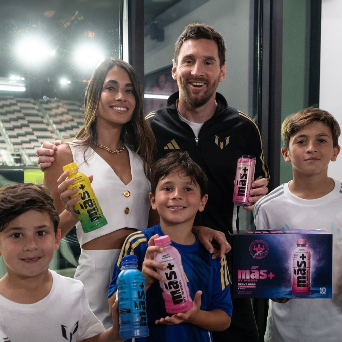 Messi is in the beverage business, can his "indescribable" flavor surpass the big guys in the $33 billion market? - Photo 5.