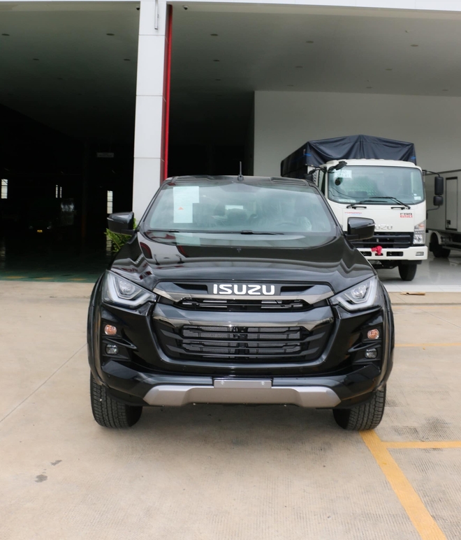 Isuzu D-Max bản cao nhất giảm 120 triệu tại đại lý: Giá chỉ còn 760 triệu đồng, thấp hơn Ranger XLS 2 cầu- Ảnh 3.