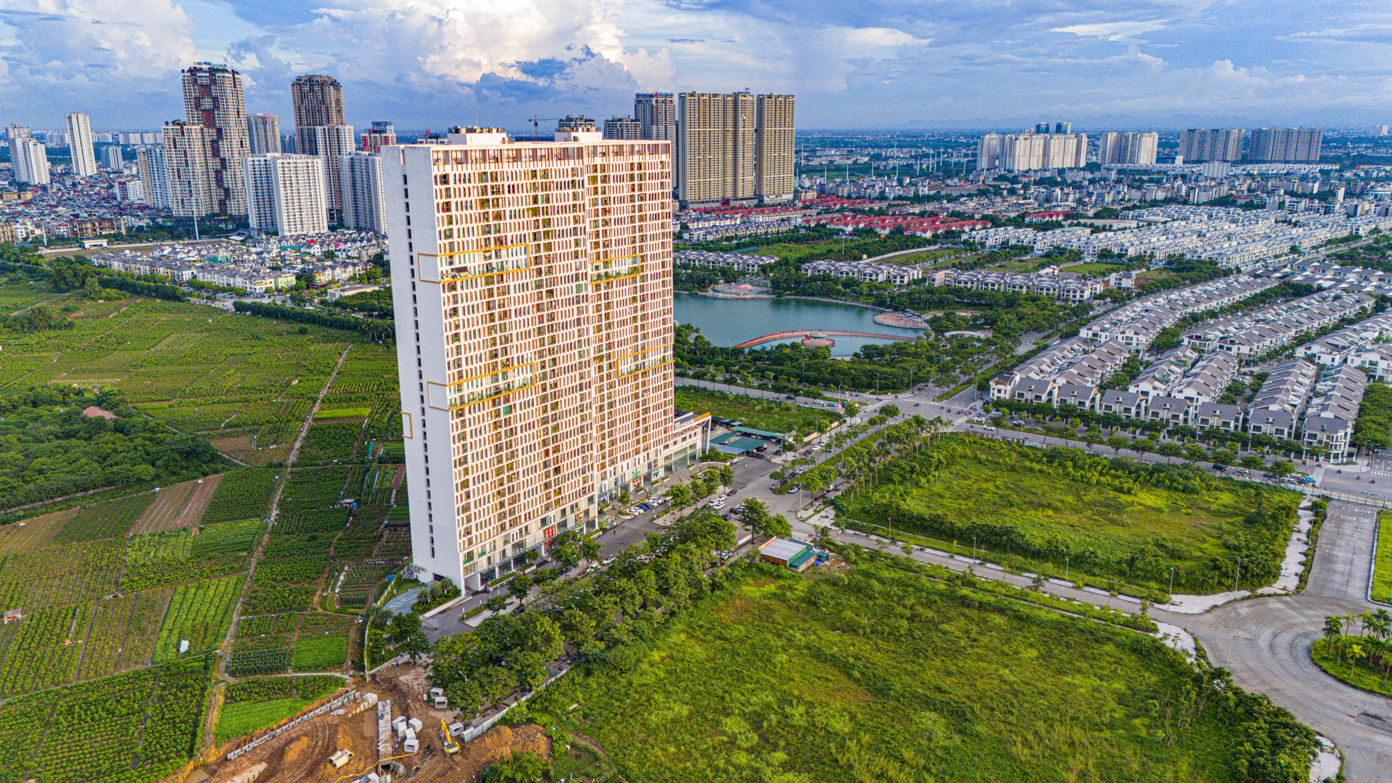 Toàn cảnh tuyến đường dài 2,6 km “nóng” bậc nhất khu Tây Hà Nội, nối hàng loạt dự án lớn của Vinhomes, Nam Cường, Lã Vọng, FLC…- Ảnh 9.