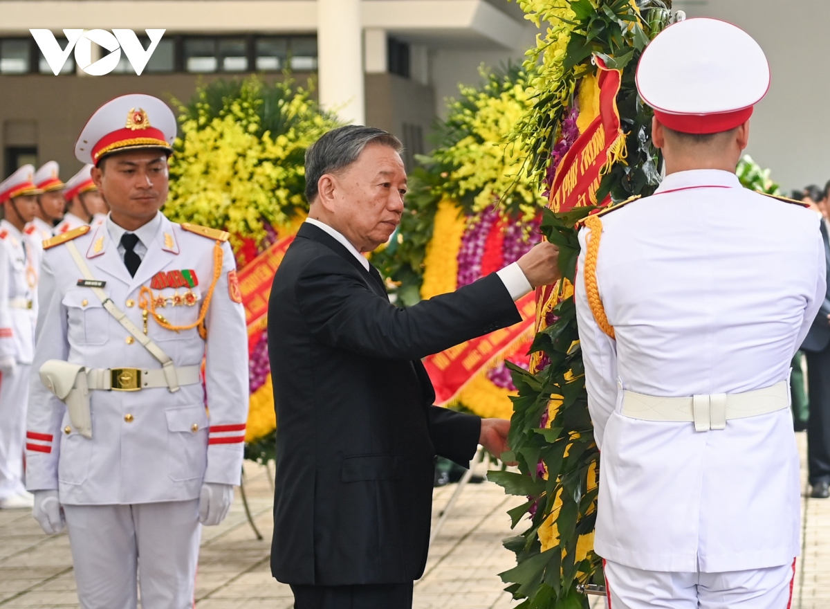 Tường thuật trực tiếp Lễ viếng Tổng Bí thư Nguyễn Phú Trọng sáng 25/7- Ảnh 25.