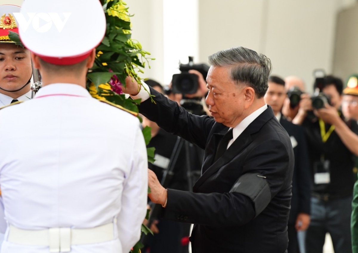 Lãnh đạo Đảng, Nhà nước viếng Tổng Bí thư Nguyễn Phú Trọng- Ảnh 2.