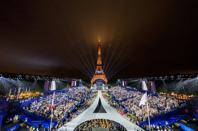 Hy hữu: "Kinh đô ánh sáng" Paris sập điện giữa lúc tổ chức Olympic, toàn bộ khung cảnh chìm trong bóng tối?- Ảnh 1.