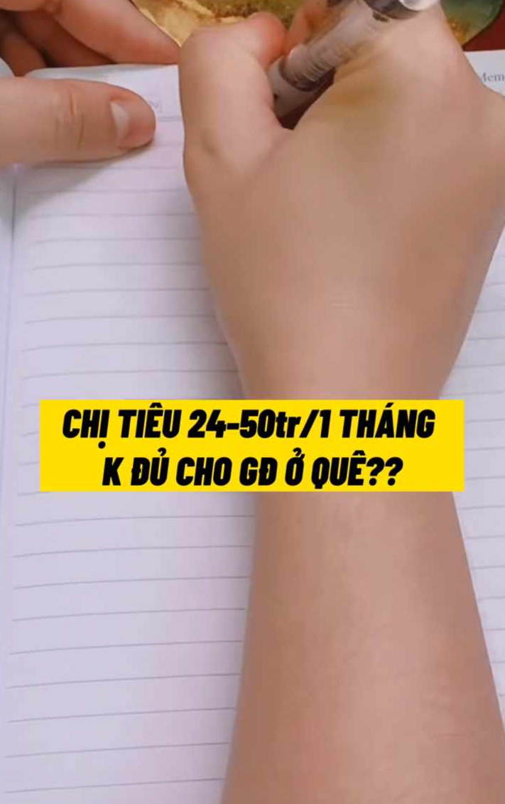 Bà mẹ 4 con gây hoang mang cực độ vì chi tiêu đến 50 triệu/tháng vẫn không đủ dù ở quê- Ảnh 1.