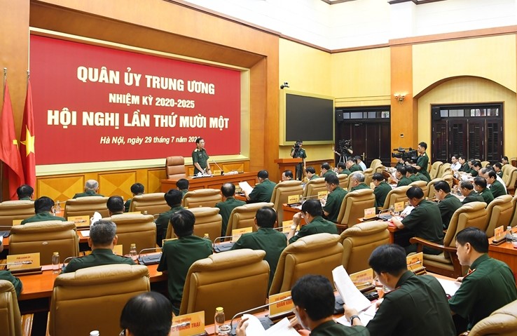 Sửa Luật Sĩ quan QĐND: Đề nghị hoàn thiện quy định về tiền lương, nhân sự; bổ sung chính sách đất đai, nhà ở- Ảnh 2.