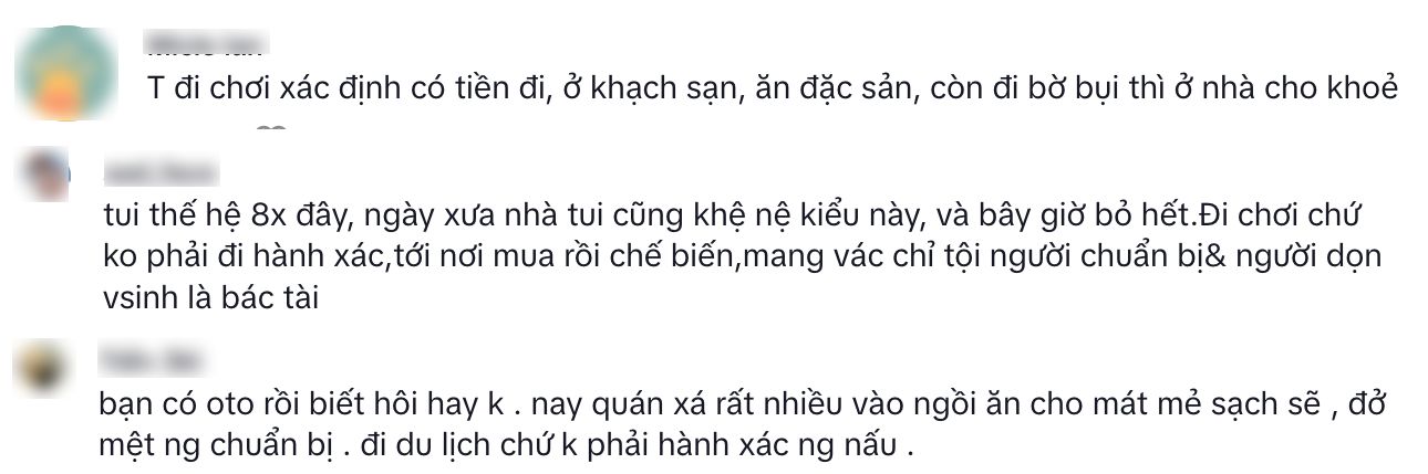 Gia đình 29 người đi du lịch mang cơm theo ăn suốt dọc đường, người cảm động, người lại chê: 