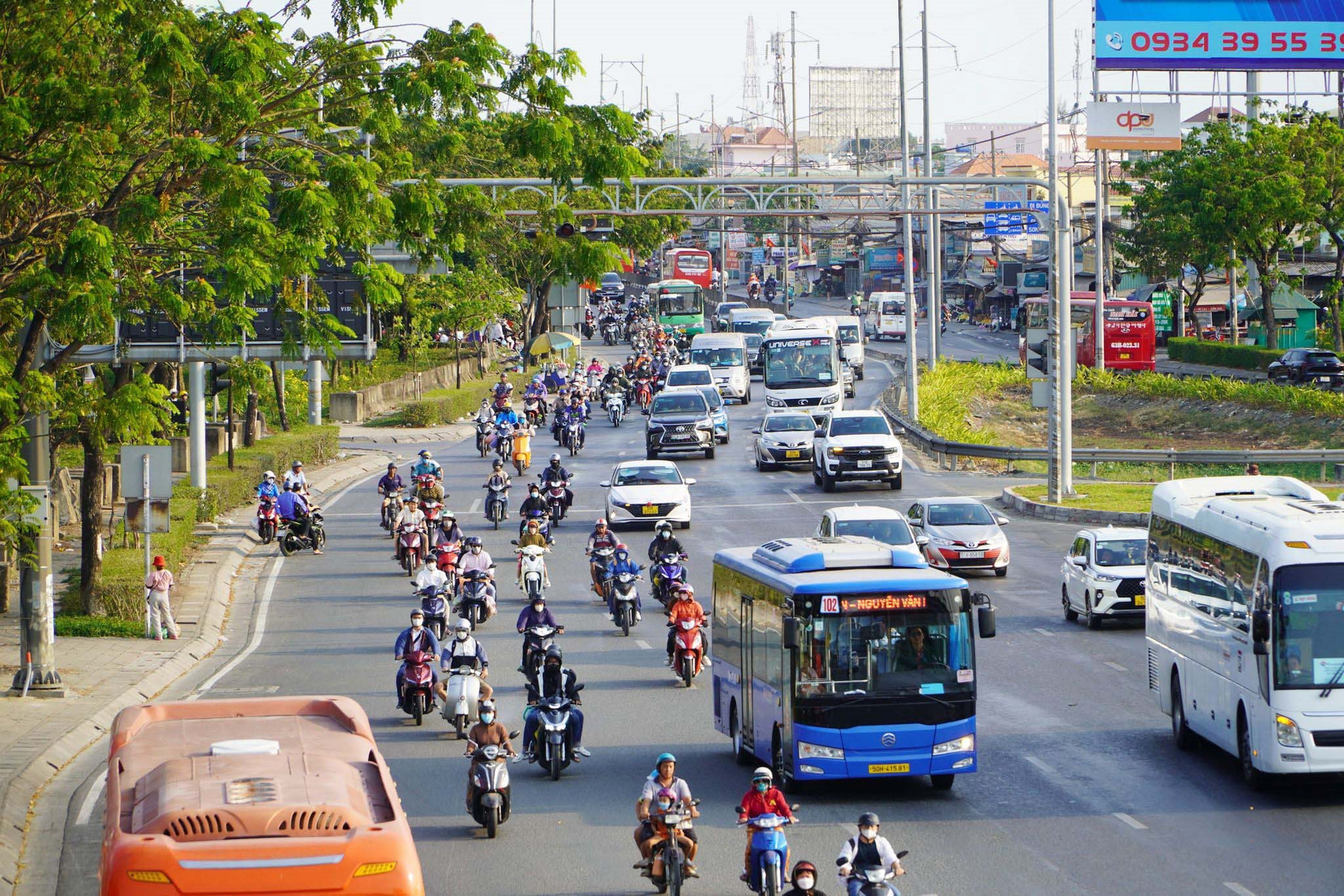 Chi phí sinh hoạt trung bình mỗi tháng khoảng 44 triệu với gia đình 4 người, thành phố đông dân nhất Việt Nam lọt top 10 thành phố có mức sống đắt đỏ nhất châu Á- Ảnh 1.