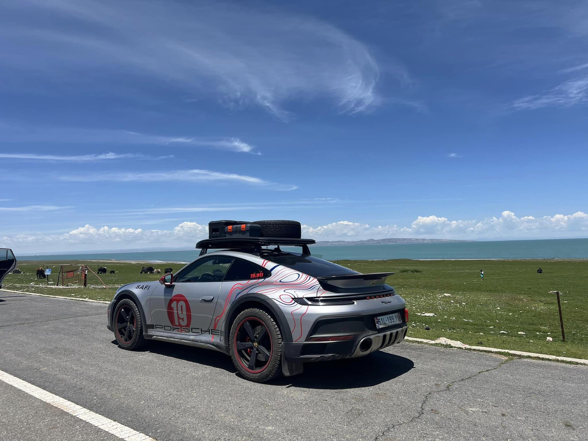 Phượt Trung Quốc lần thứ 2 bằng Porsche 911 Dakar, chủ xe chia sẻ: 15 ngày đầu chỉ mới là warm-up- Ảnh 8.