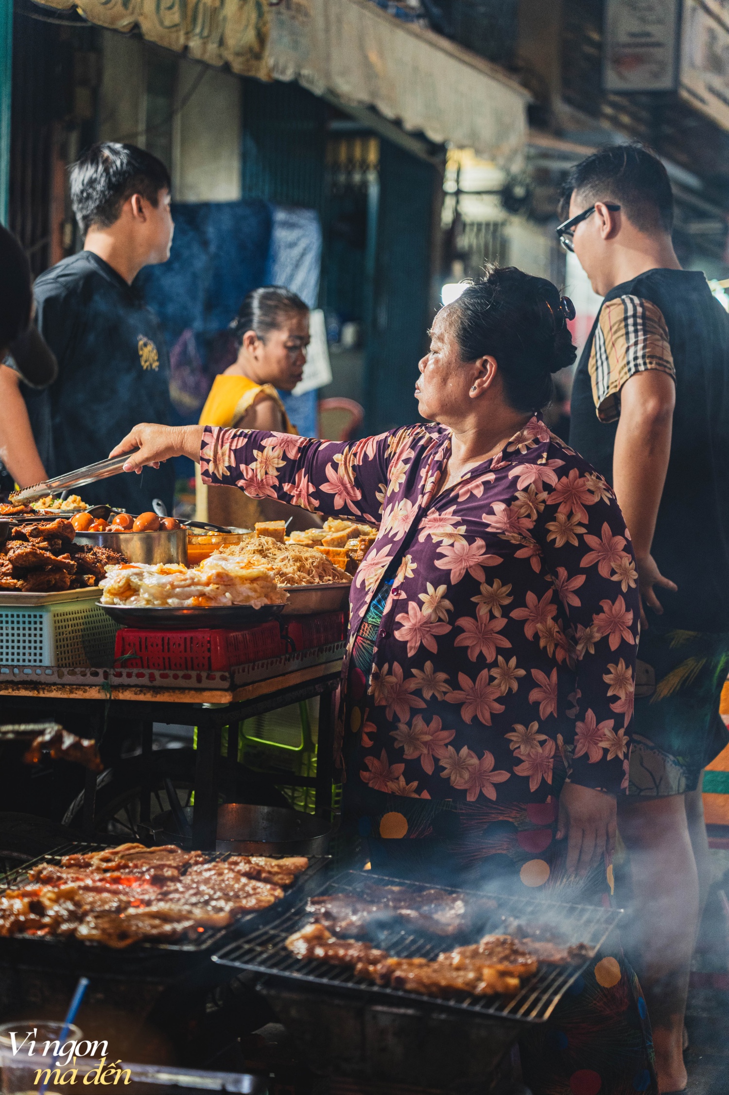 Tiệm cơm tấm 3 đời nổi tiếng đông khách giữa trung tâm TPHCM: Gây tò mò bởi câu chuyện 