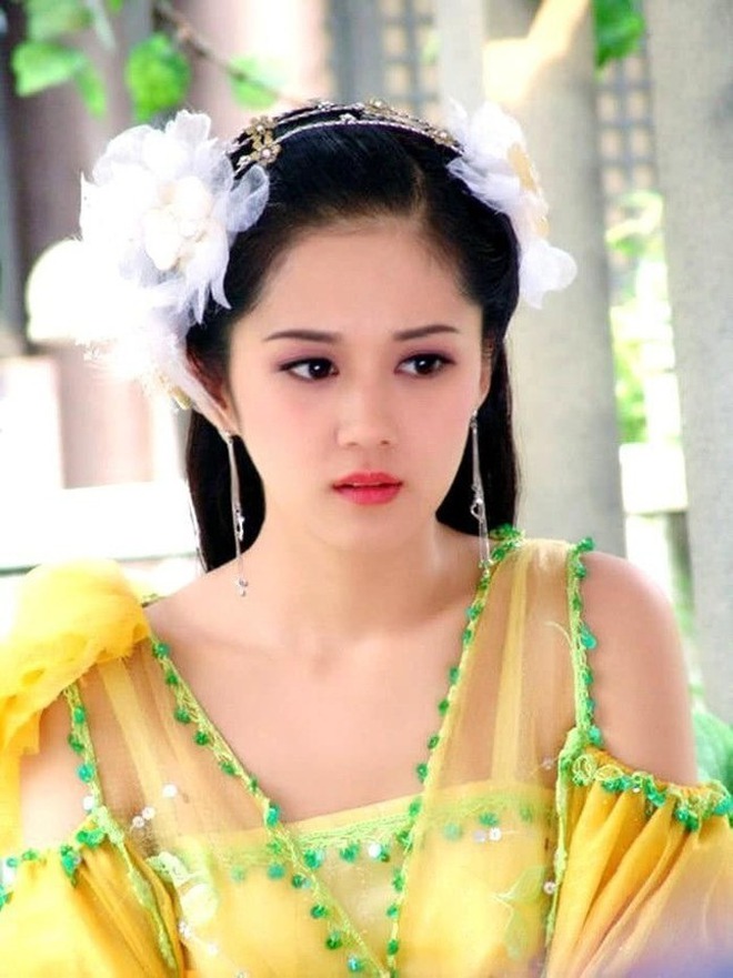 Jang Nara: Mỹ nhân hack tuổi bị fan Trung Quốc 