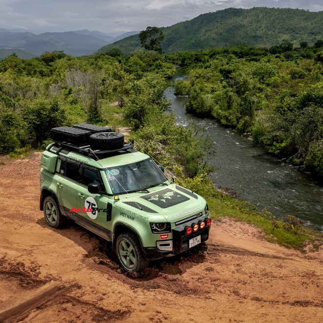 Dân chơi Bình Dương độ lại Land Rover Defender 7 tỷ đồng: Tốn gần 700 triệu, toàn đồ chính hãng, chuẩn bị cho hành trình vòng quanh thế giới- Ảnh 11.