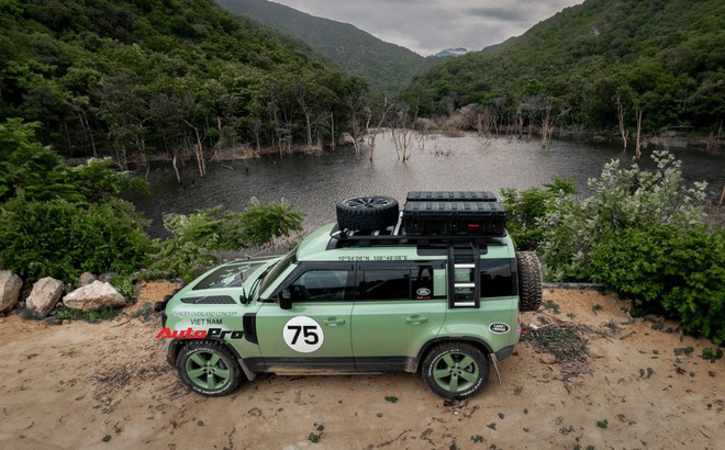 Dân chơi Bình Dương độ lại Land Rover Defender 7 tỷ đồng: Tốn gần 700 triệu, toàn đồ chính hãng, chuẩn bị cho hành trình vòng quanh thế giới- Ảnh 14.