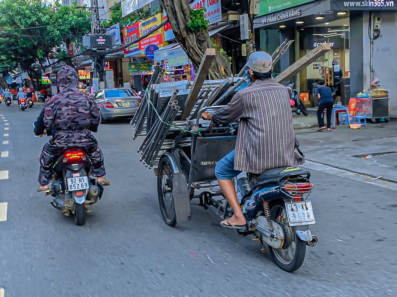 Xe tự chế chở hàng cồng kềnh tung hoành đường phố Đà Nẵng- Ảnh 11.