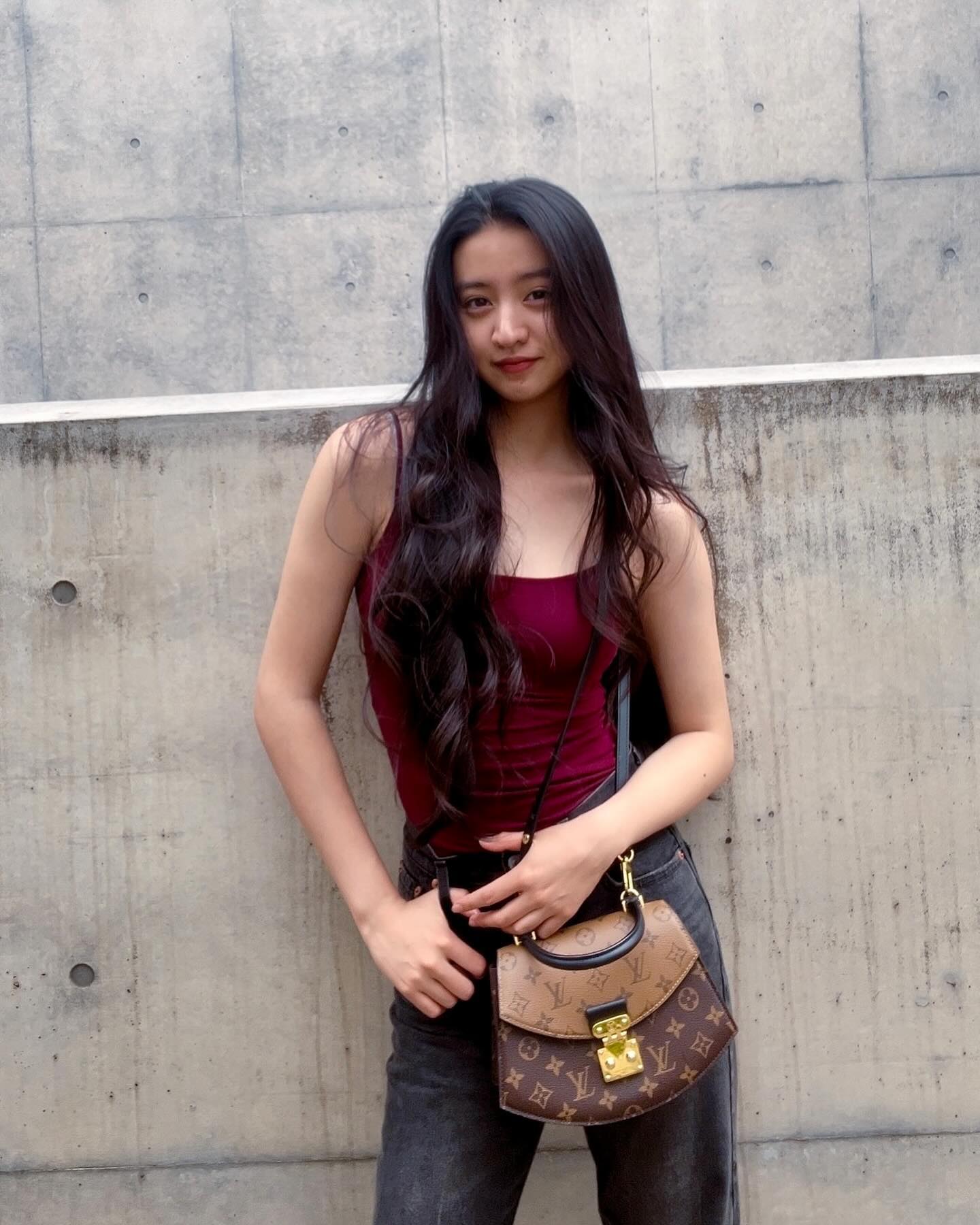 Ái nữ nhà tài tử số 1 Nhật Bản: 17 tuổi gây sốc vì chụp ảnh bán nude, được Chanel - BVLGARI rất cưng- Ảnh 8.